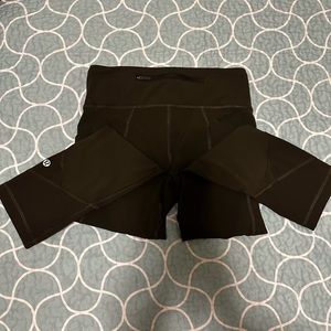 Lululemon green crop leggings with pockets